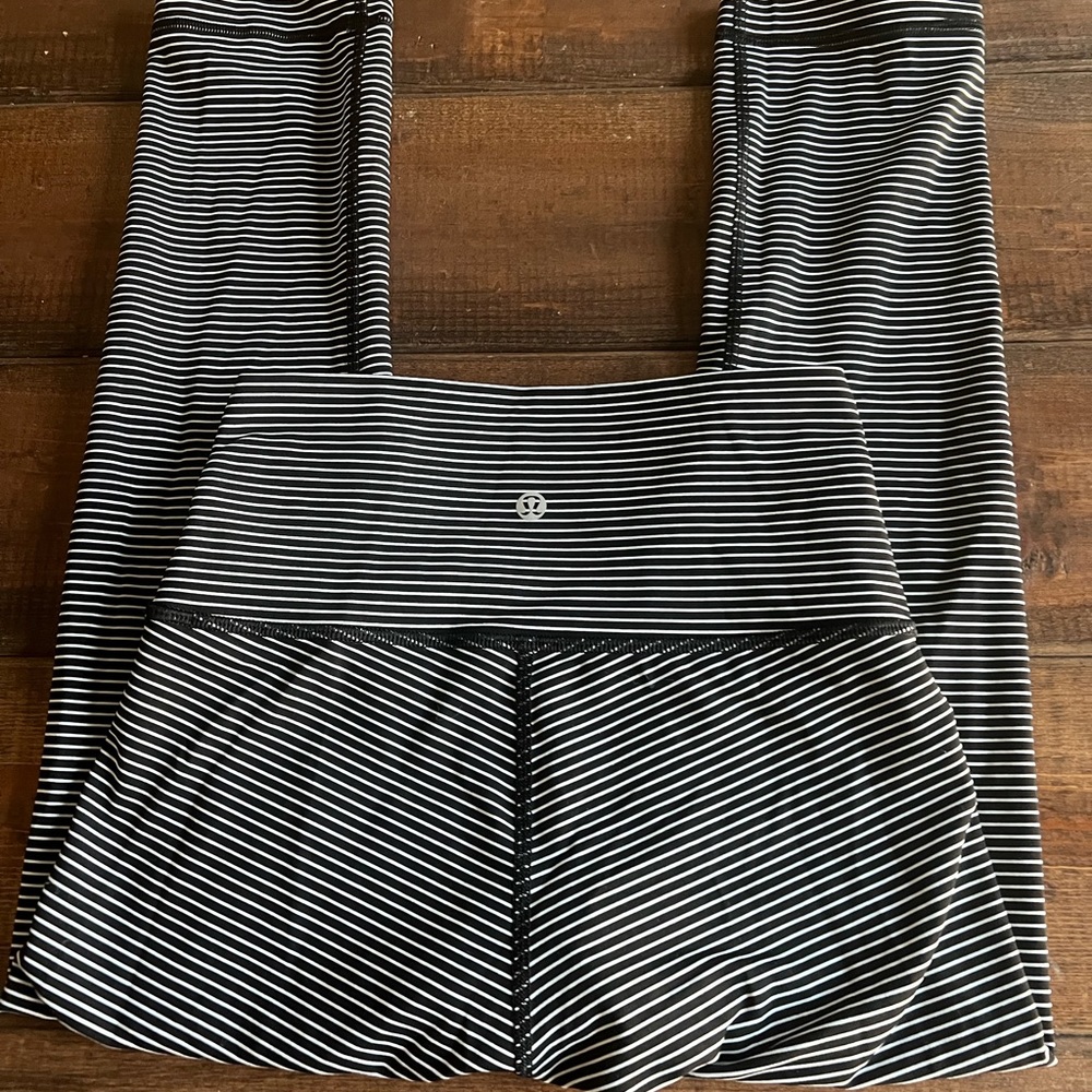 Lululemon Capri Yoga Pants